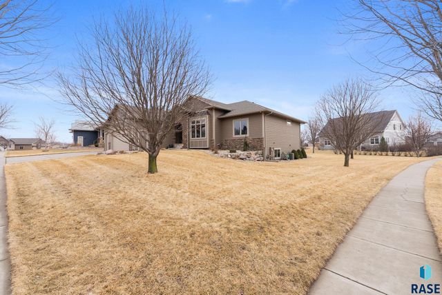 6801 E Archstone St Street, Sioux Falls, SD 57110