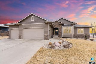 6801 E Archstone St Street, Sioux Falls, SD 57110