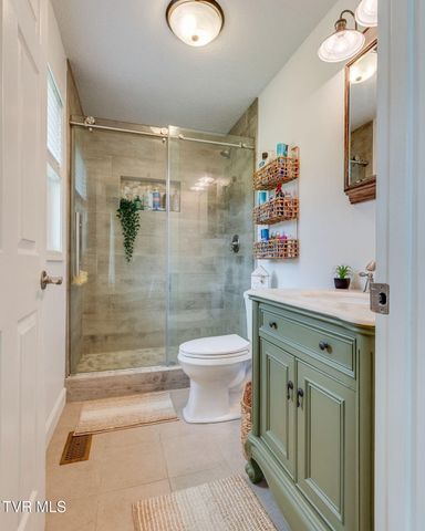 873 Sycamore Shoals Drive, Elizabethton, TN 37643
