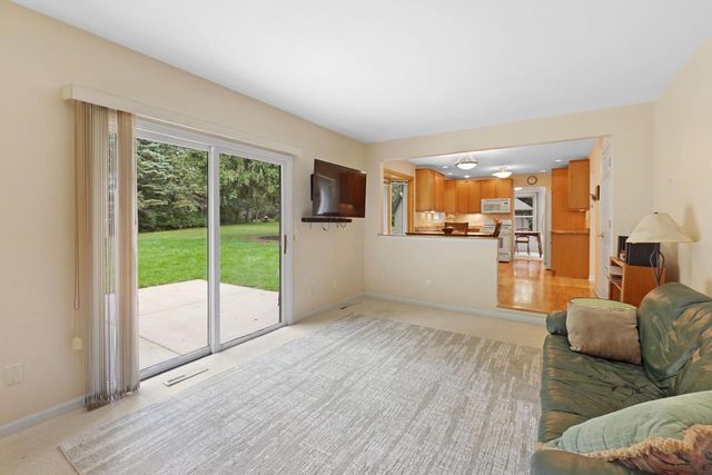 N11W31116 Bunker Hill TRAIL, Delafield, WI 53018