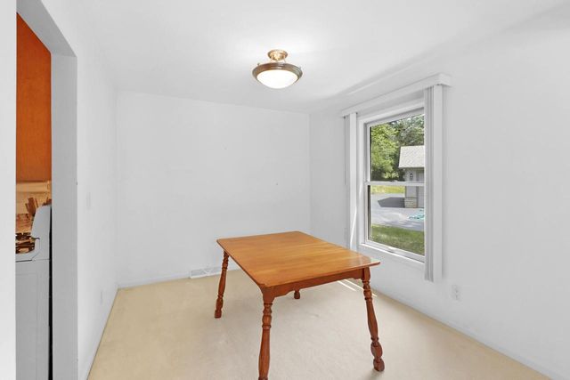 N11W31116 Bunker Hill TRAIL, Delafield, WI 53018