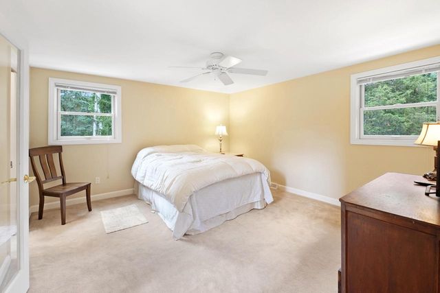 N11W31116 Bunker Hill TRAIL, Delafield, WI 53018