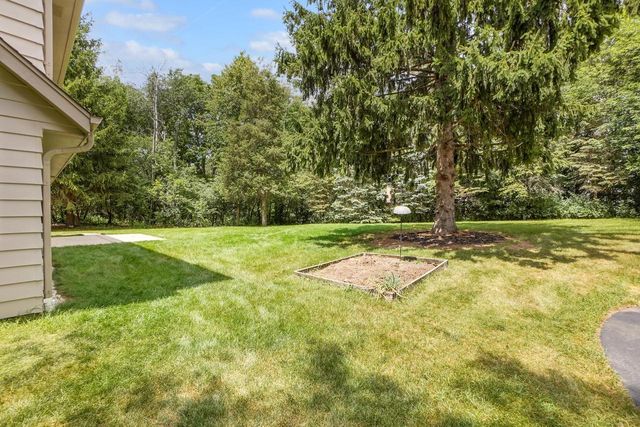 N11W31116 Bunker Hill TRAIL, Delafield, WI 53018