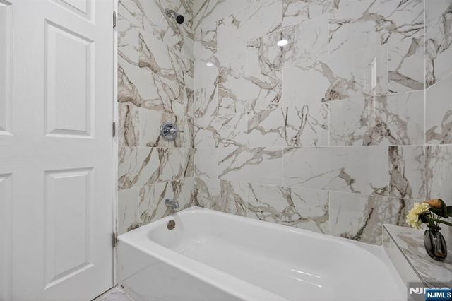 134 Dewey, Newark, NJ 07112