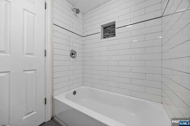 134 Dewey, Newark, NJ 07112