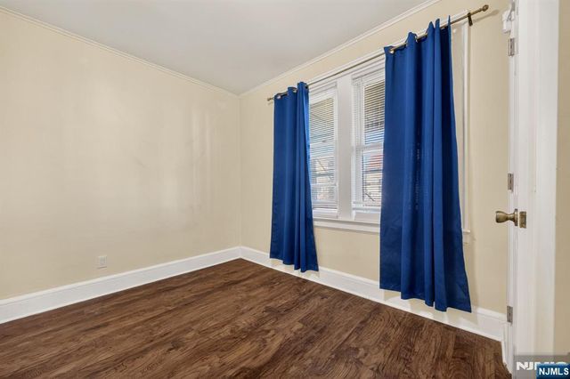 134 Dewey, Newark, NJ 07112