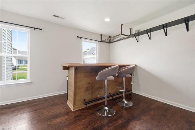 1824 Finsbury LN, Virginia Beach, VA 23454