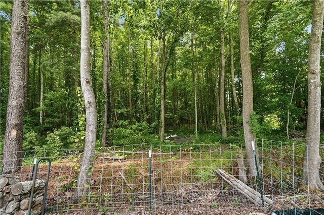 1824 Finsbury LN, Virginia Beach, VA 23454