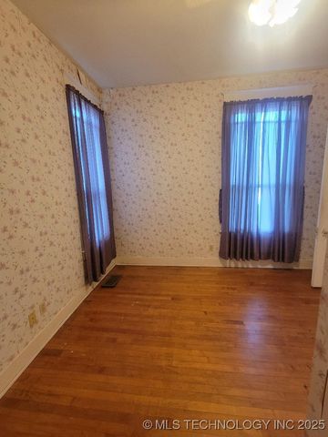 70 E Washington, Krebs, OK 74501