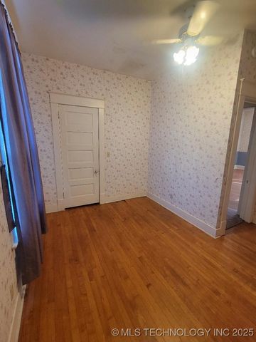 70 E Washington, Krebs, OK 74501