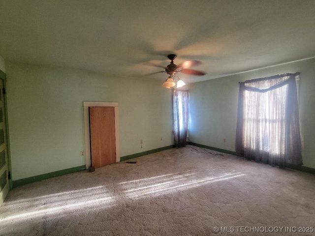 70 E Washington, Krebs, OK 74501