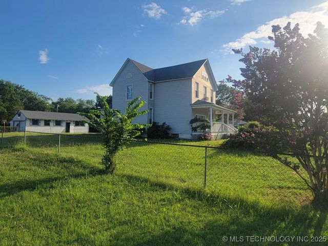 70 E Washington, Krebs, OK 74501