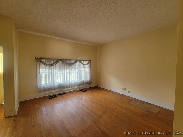 70 E Washington, Krebs, OK 74501