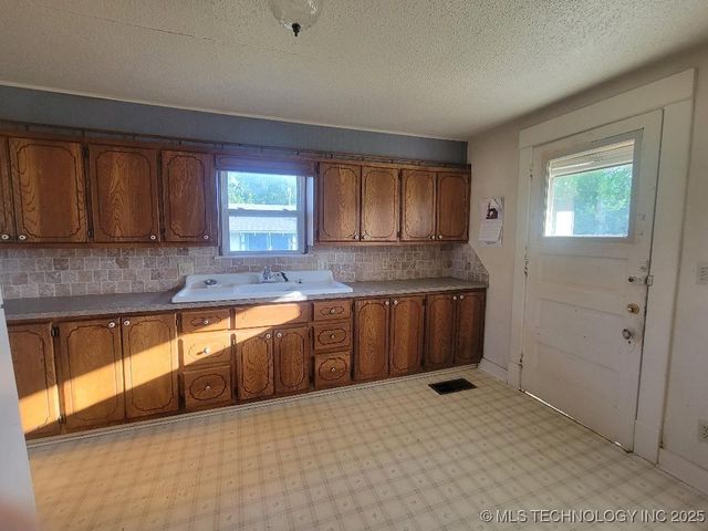 70 E Washington, Krebs, OK 74501