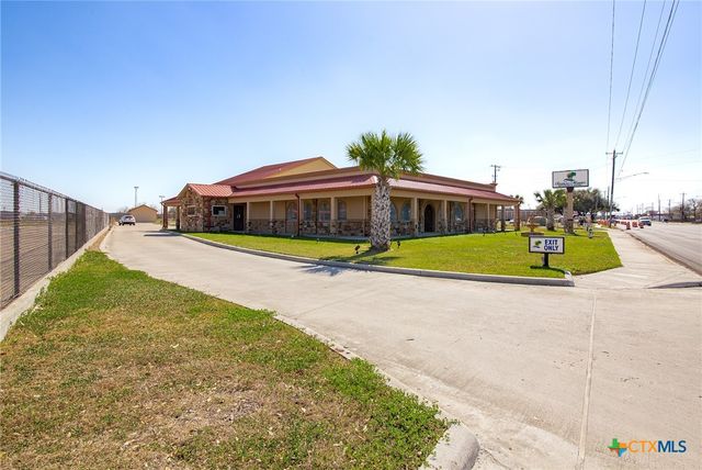 2505 Houston Highway, Victoria, TX 77901