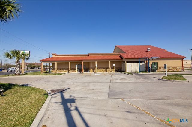 2505 Houston Highway, Victoria, TX 77901