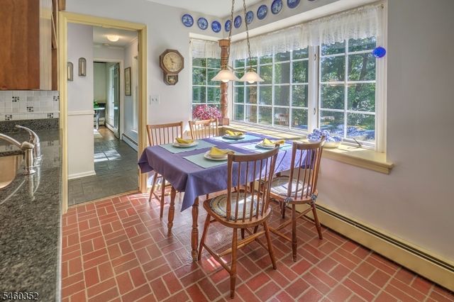 527 Ridge Rd, Watchung Boro, NJ 07069