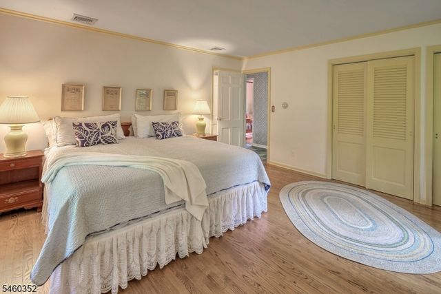 527 Ridge Rd, Watchung Boro, NJ 07069