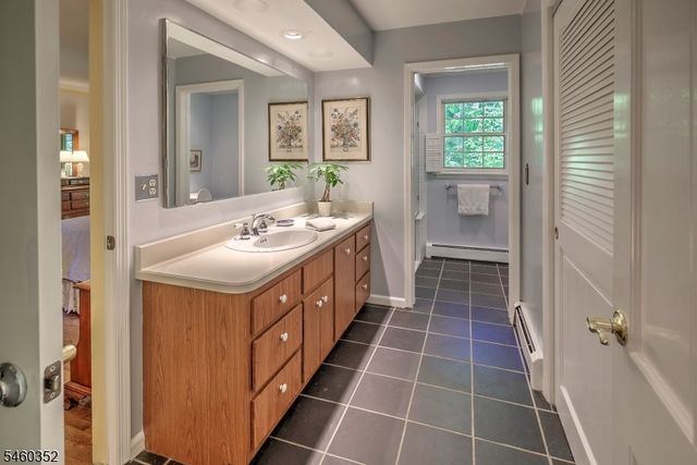 527 Ridge Rd, Watchung Boro, NJ 07069
