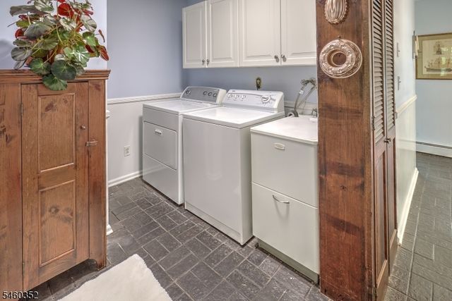 527 Ridge Rd, Watchung Boro, NJ 07069