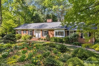 527 Ridge Rd, Watchung Boro, NJ 07069