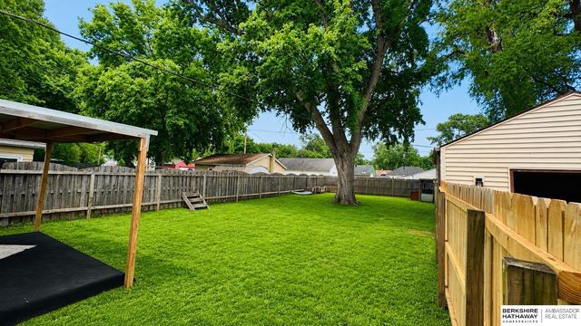 2503 Washington Street, Bellevue, NE 68005