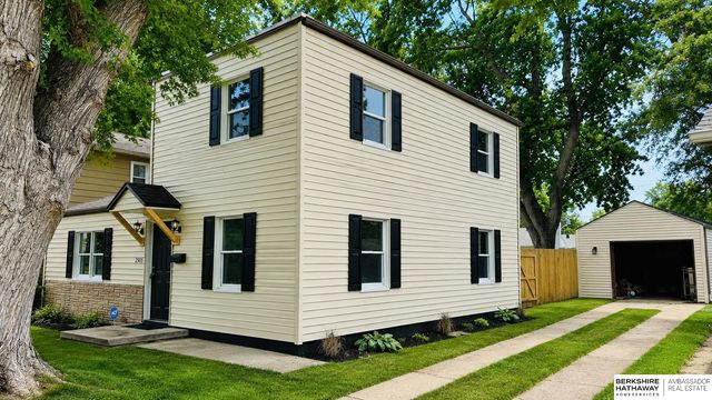 2503 Washington Street, Bellevue, NE 68005
