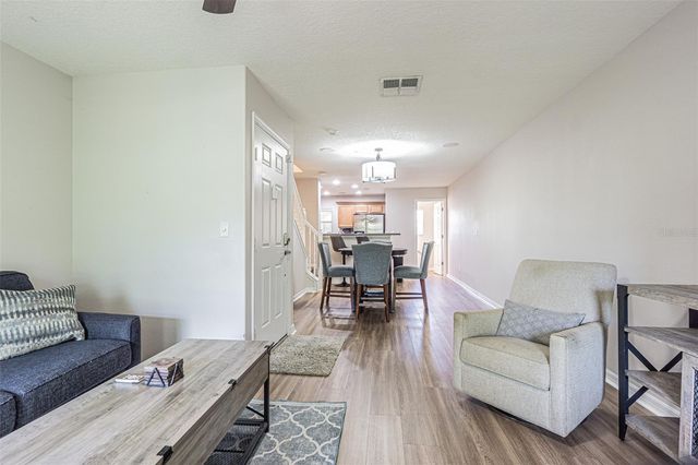 526 WHEATON TRENT PLACE, Tampa, FL 33619