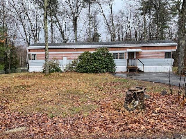 10 Fox Lane, Rochester, NH 03867