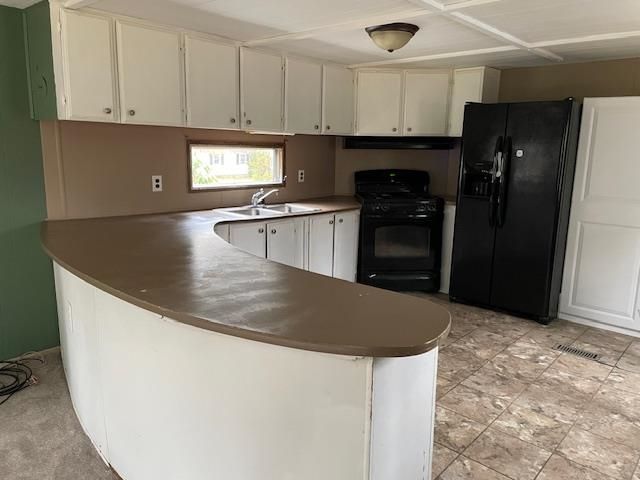 10 Fox Lane, Rochester, NH 03867