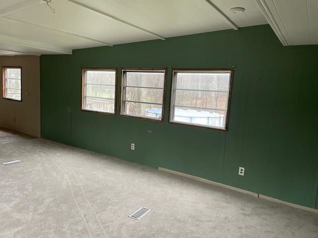 10 Fox Lane, Rochester, NH 03867