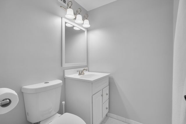 802 Timber Lane, Darien, IL 60561