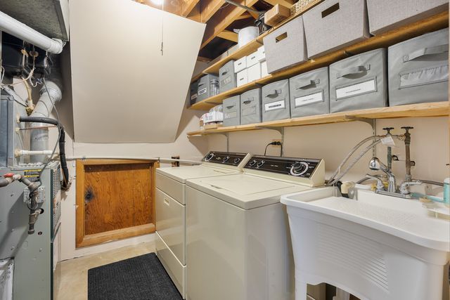 802 Timber Lane, Darien, IL 60561