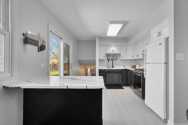 802 Timber Lane, Darien, IL 60561