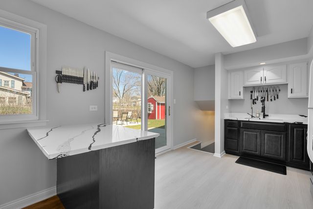 802 Timber Lane, Darien, IL 60561