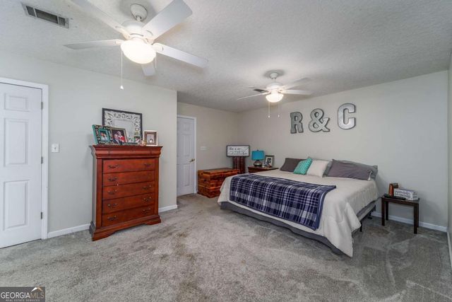 5625 Wooddell Drive, Waycross, GA 31503