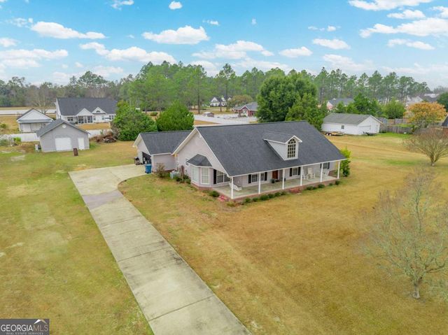 5625 Wooddell Drive, Waycross, GA 31503