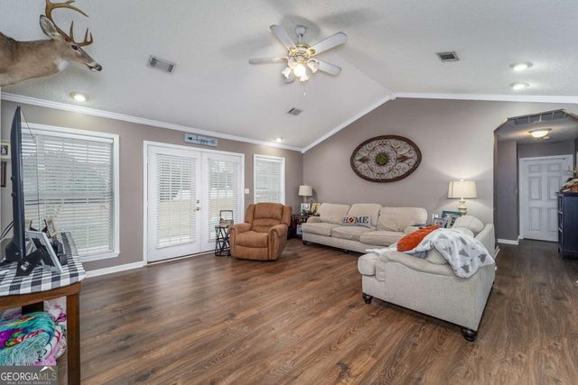 5625 Wooddell Drive, Waycross, GA 31503