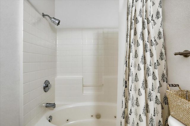 11849 Oracle Dr, Grass Valley, CA 95949