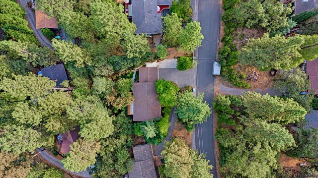 11849 Oracle Dr, Grass Valley, CA 95949