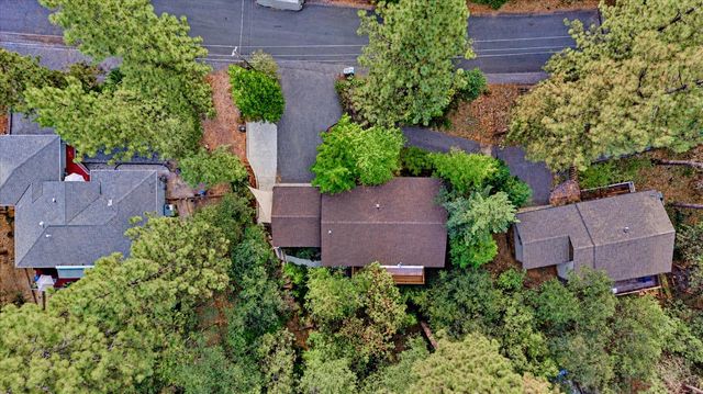 11849 Oracle Dr, Grass Valley, CA 95949