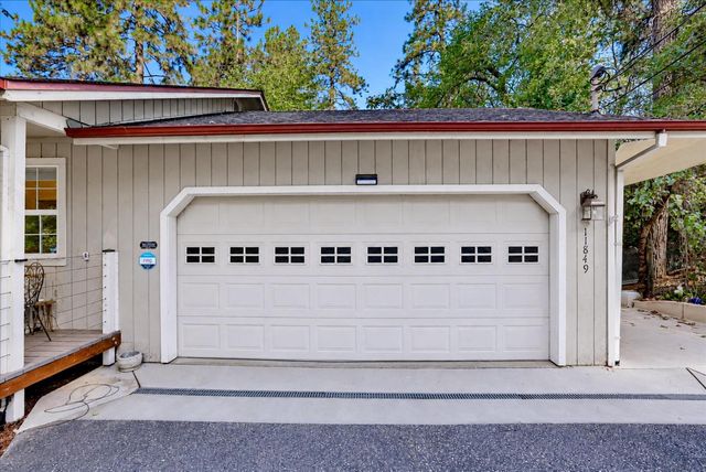 11849 Oracle Dr, Grass Valley, CA 95949
