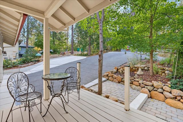 11849 Oracle Dr, Grass Valley, CA 95949