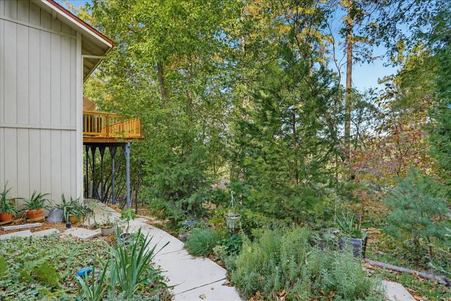 11849 Oracle Dr, Grass Valley, CA 95949