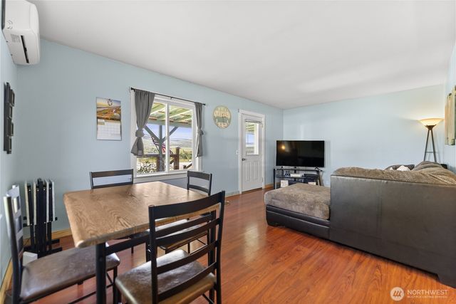 6 Salam Lane, Oroville, WA 98844