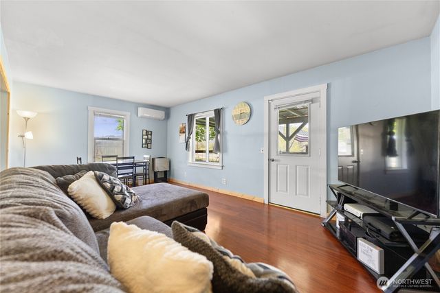 6 Salam Lane, Oroville, WA 98844