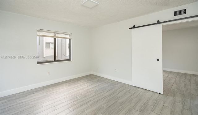 810 Salzedo St 15, Coral Gables, FL 33134