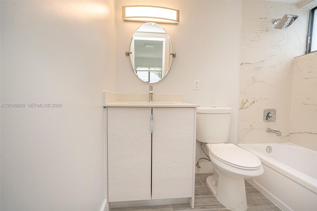 810 Salzedo St 15, Coral Gables, FL 33134