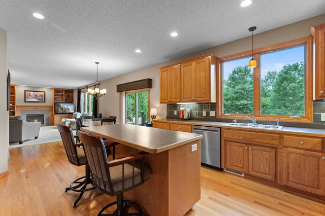 13831 Clare Downs Way, Rosemount, MN 55068