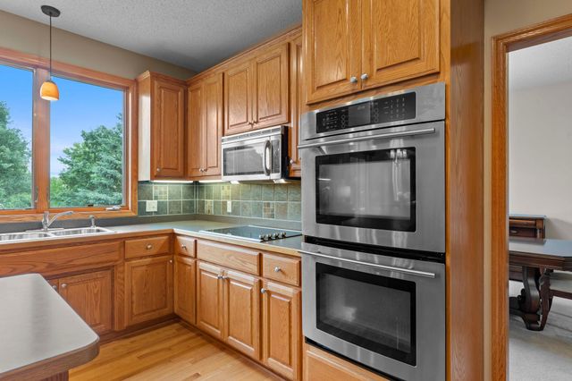 13831 Clare Downs Way, Rosemount, MN 55068